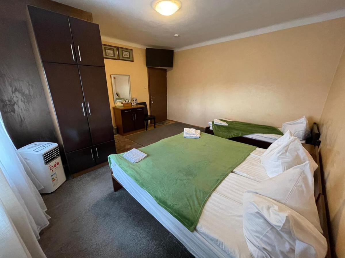 451 Rooms Γκρατς Εξωτερικό φωτογραφία