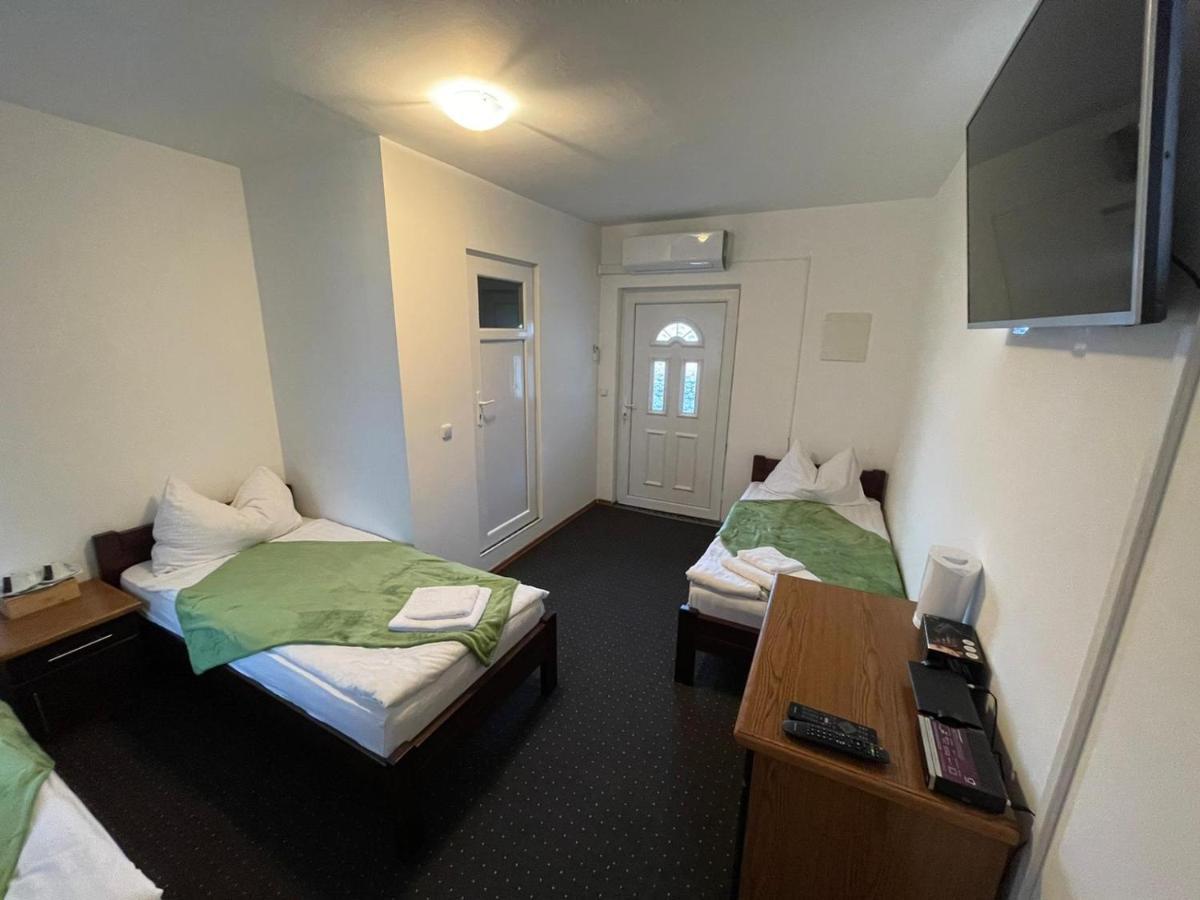 451 Rooms Γκρατς Εξωτερικό φωτογραφία