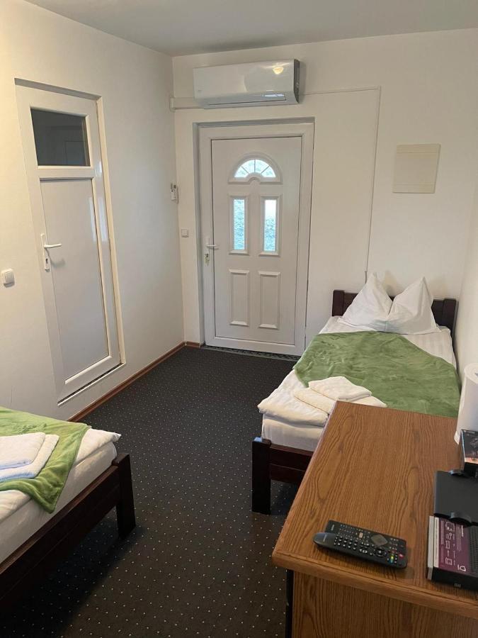 451 Rooms Γκρατς Εξωτερικό φωτογραφία