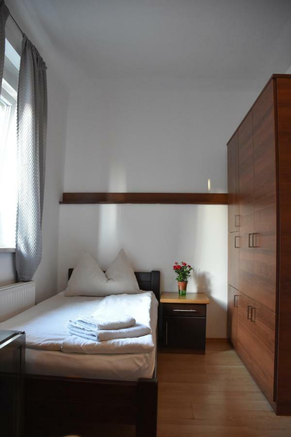 451 Rooms Γκρατς Εξωτερικό φωτογραφία