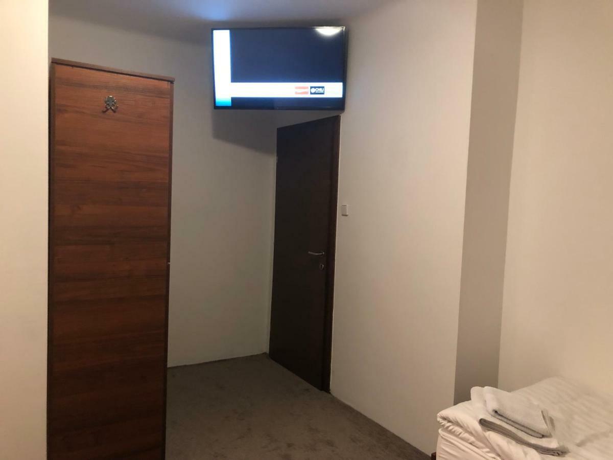 451 Rooms Γκρατς Εξωτερικό φωτογραφία